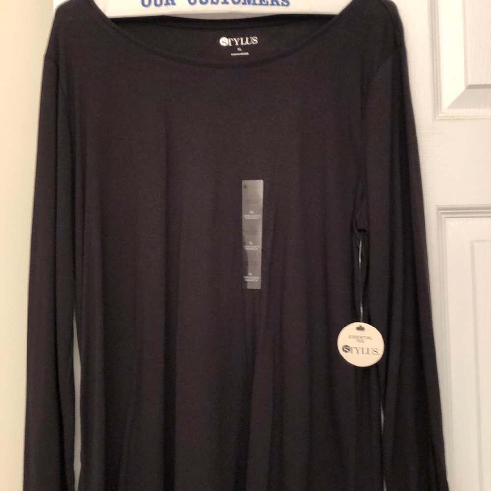 Long sleeve Tee, crewneck, NWT